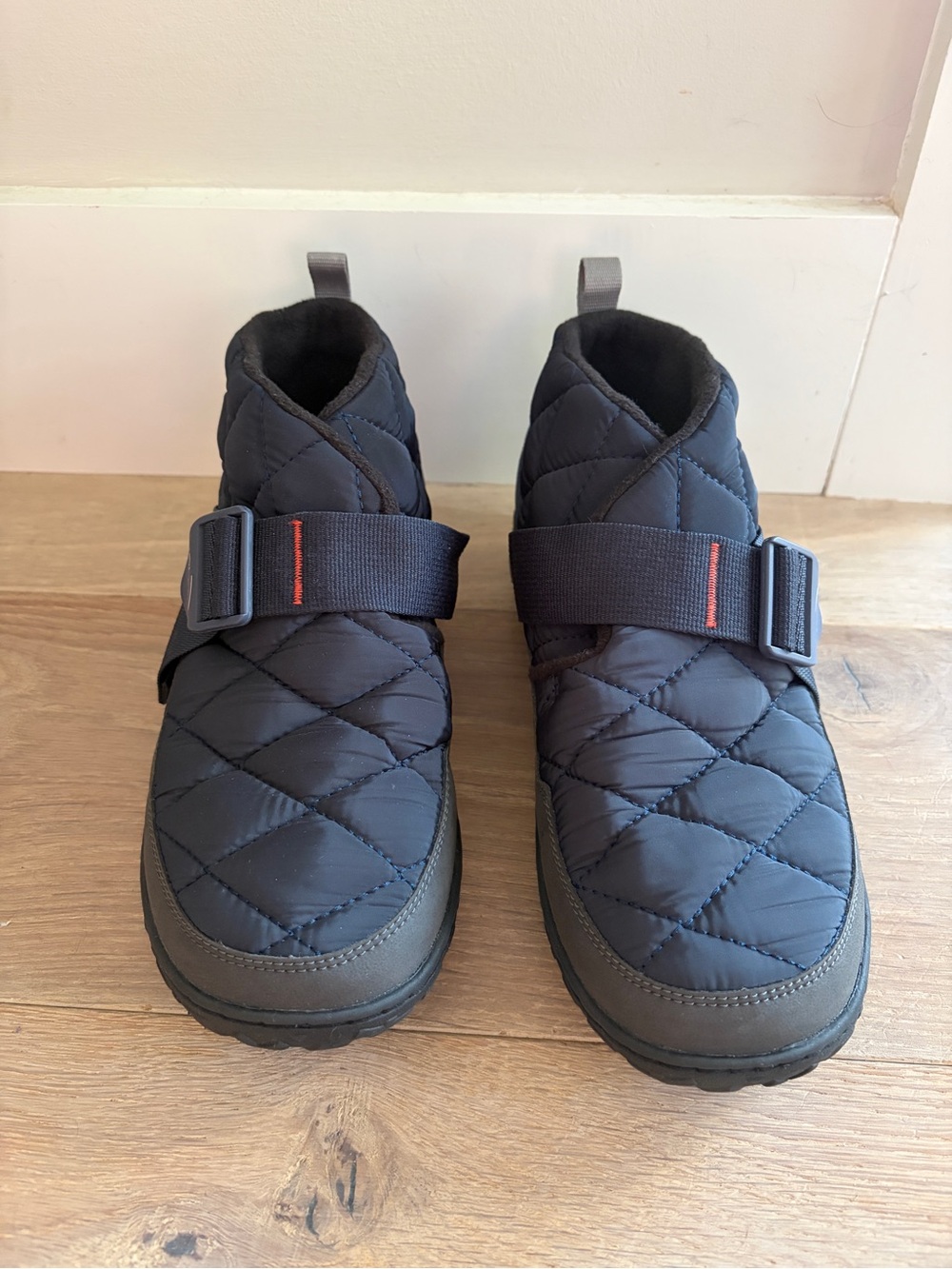 Chaco Ramble Puff shoes navy blue hiking outdoor gorpcore - size 9